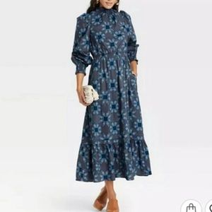 NWT UNIVERSAL THREAD DRESS